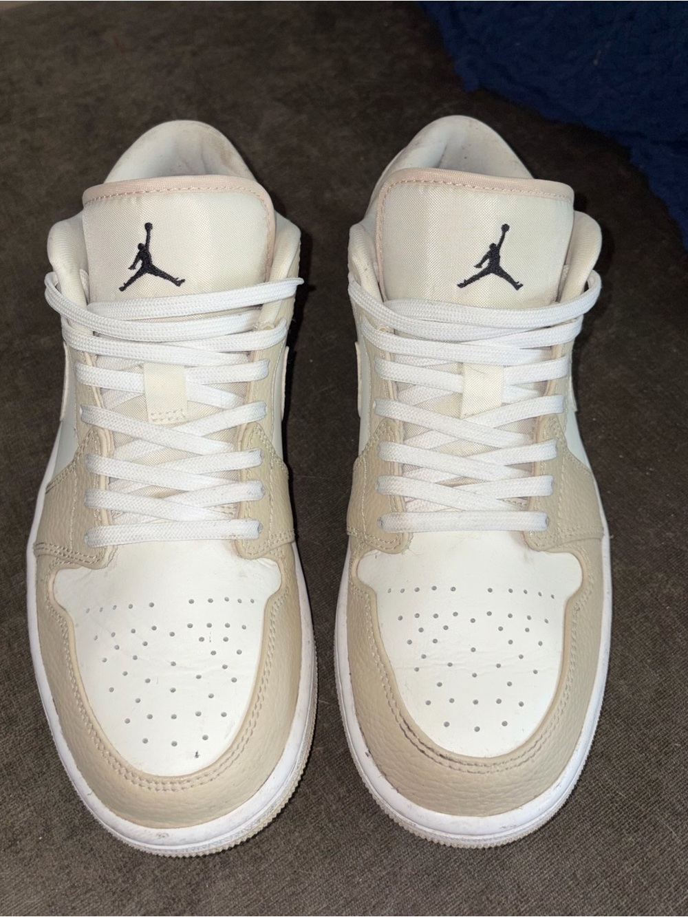Jordan Low-Top Sneakers in Cream and White - Picture 3 of 5